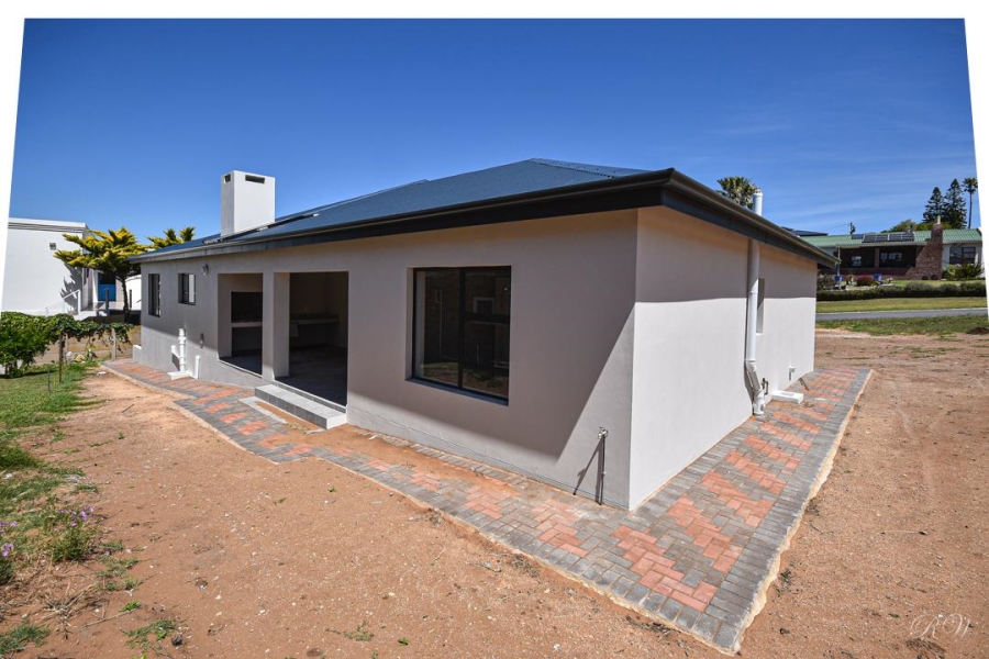 3 Bedroom Property for Sale in Stilbaai Wes Western Cape